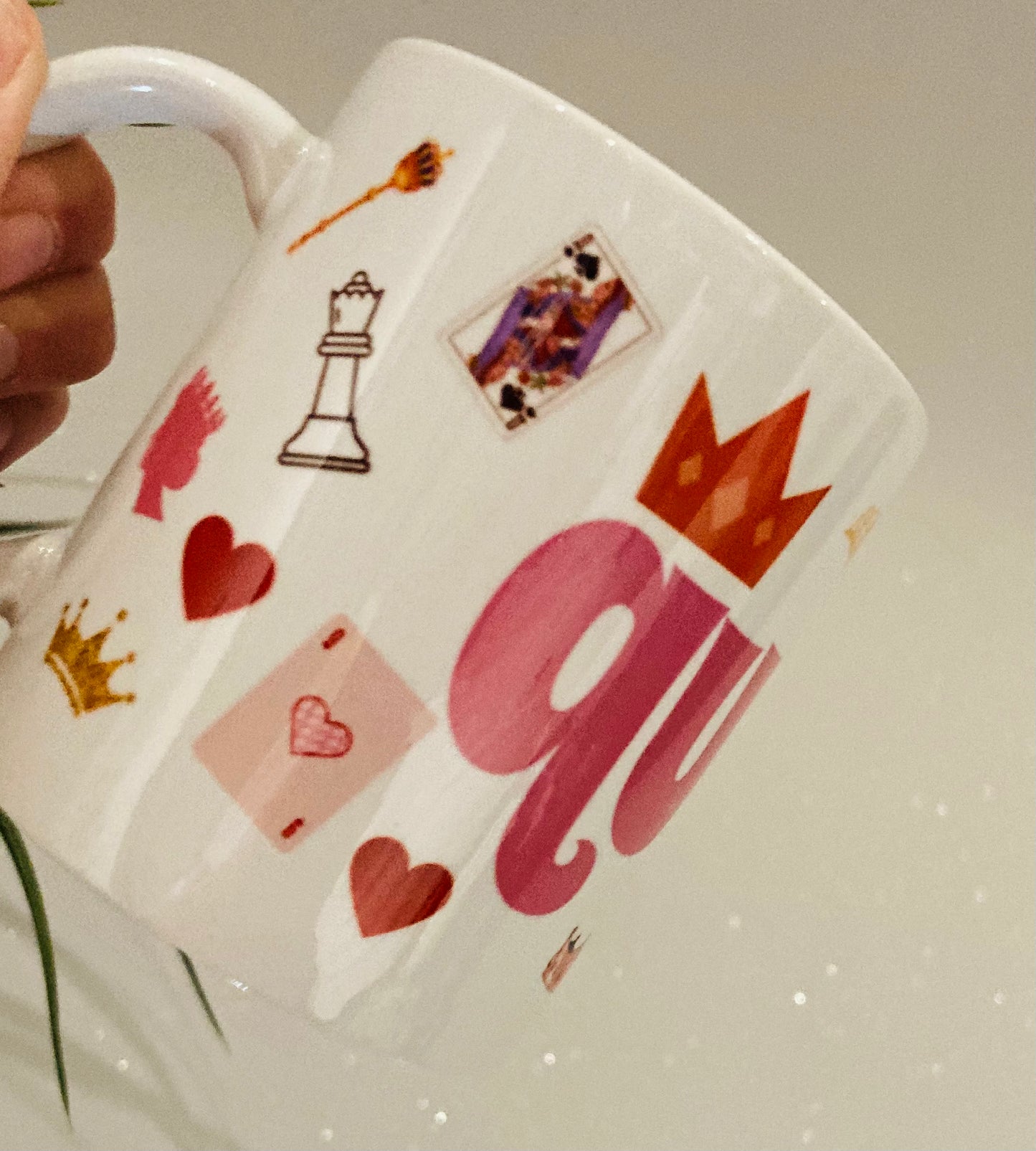 Queen 11oz mug