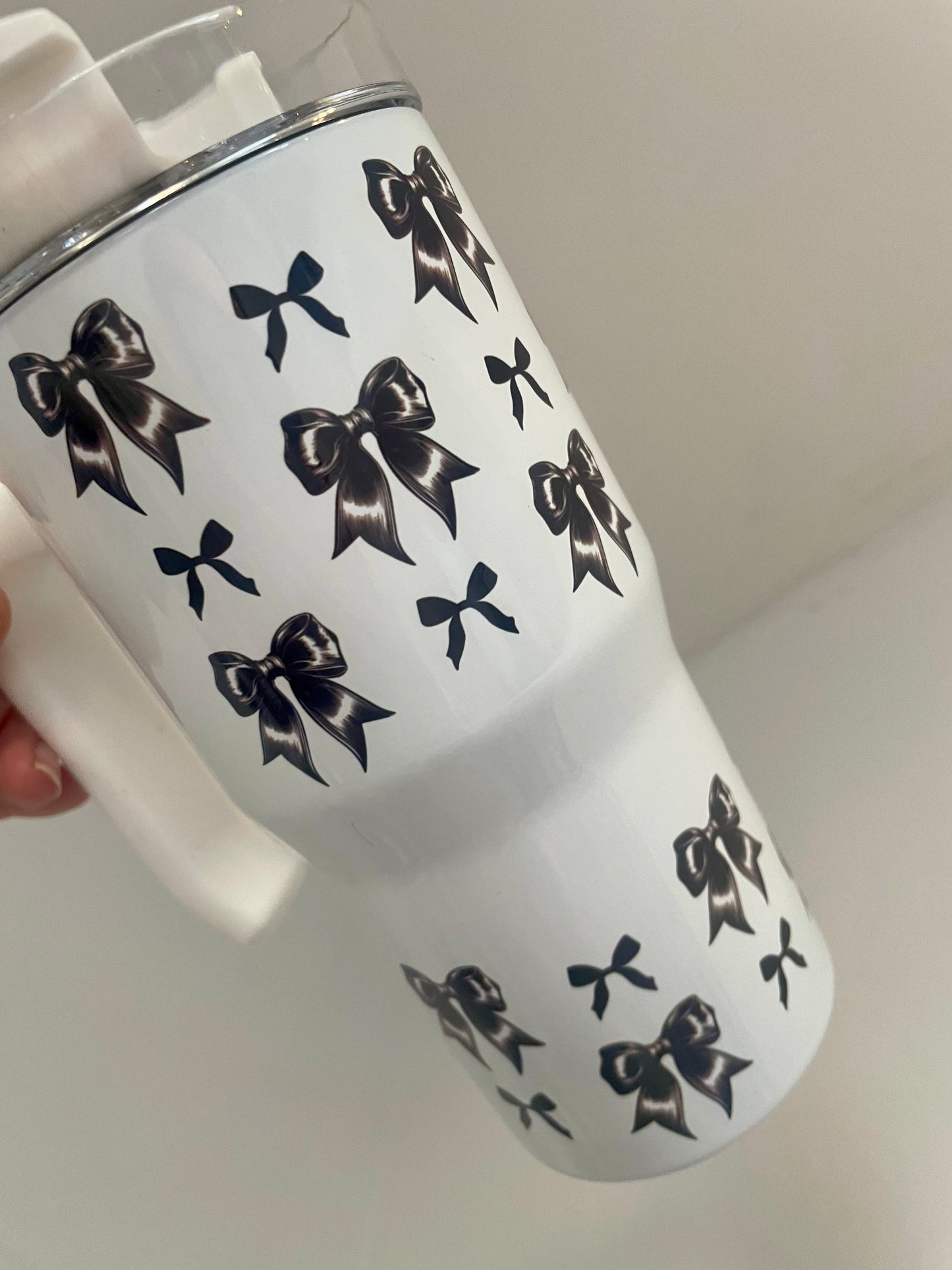 20oz tumbler with handle, black bows