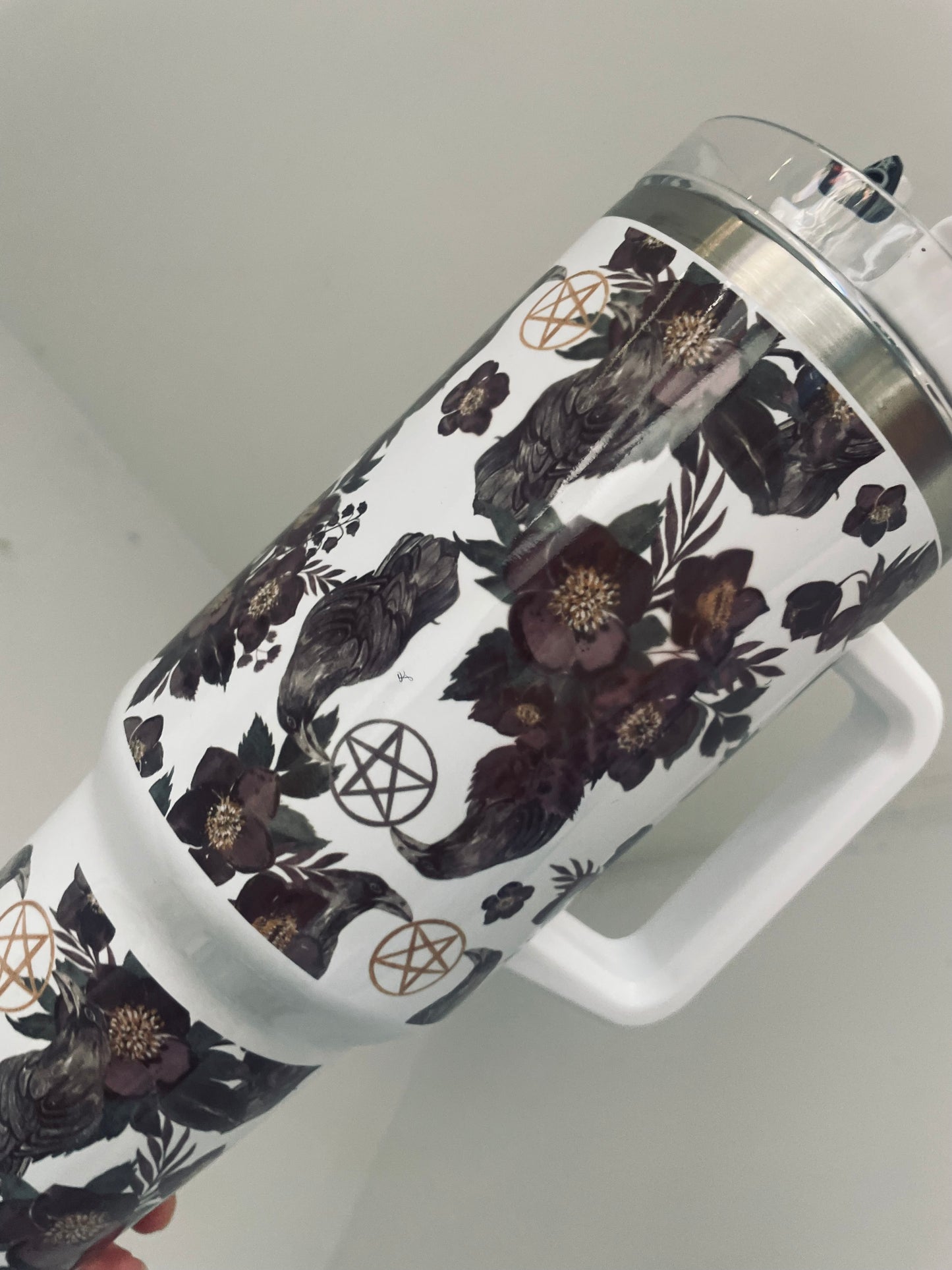 40oz tumbler witchy pentagram, 'The Crow’