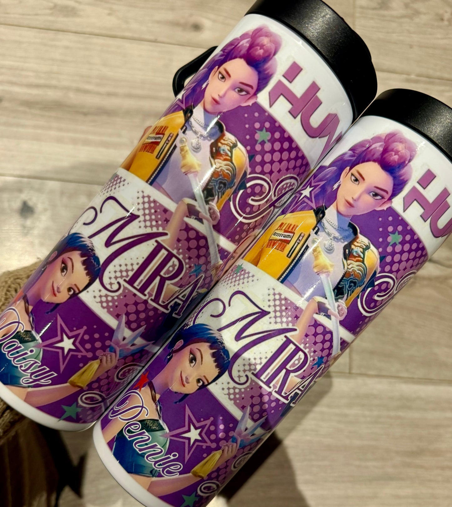 Girls demon 20oz water bottle with screw on lid straight